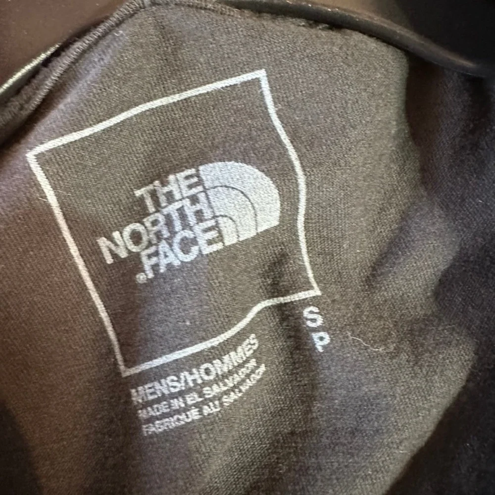 The North Face T-Shirt Mens Small Bear Logo Graphic Tee Short Sleeve Black
